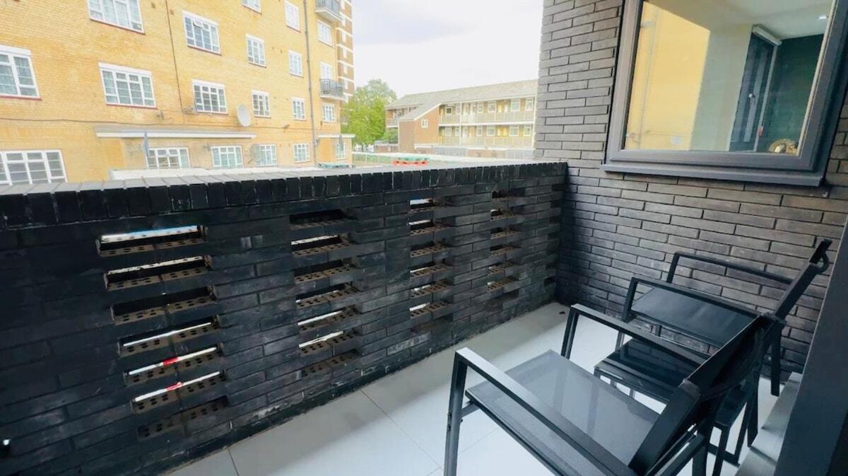 The Edge Ft4 Apartment London Exterior photo