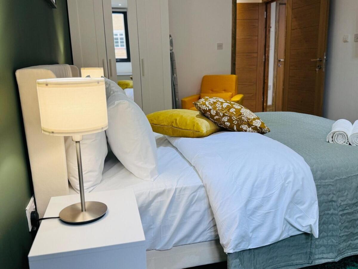 The Edge Ft4 Apartment London Exterior photo